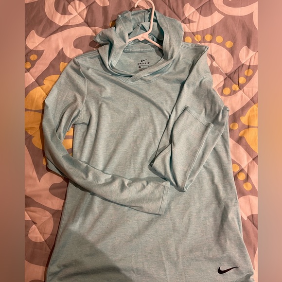 Nike dri-fit turquoise long sleeve with hood. - Picture 2 of 3